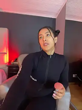 BellaFernandez   online show from June 2026 01:50:02 PM