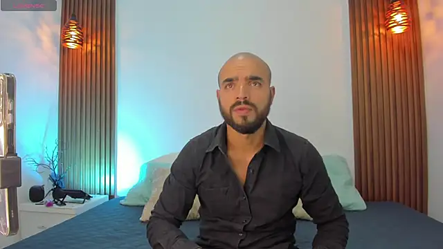Maximo Di Santi online show from October 2025 08:31:01 PM