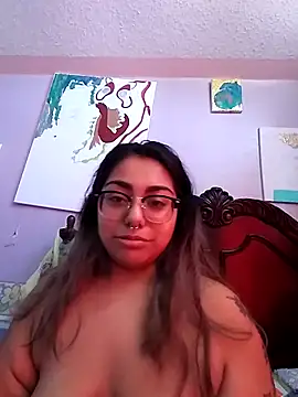 Snapshot of Lovelyrainn chatting on September 2025 02:40:02 PM Lovelyrainn online show from September 2025 02:40:02 PM