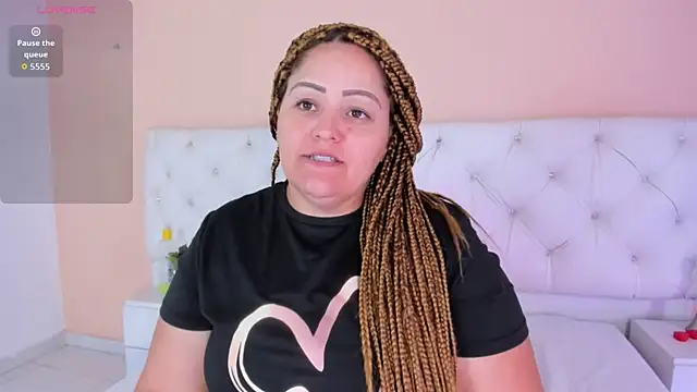 katte landerr online show from October 2025 01:07:02 PM