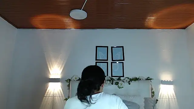 Snapshot of Megan_05_ chatting on September 2025 07:25:01 PM Megan 05 online show from September 2025 07:25:01 PM