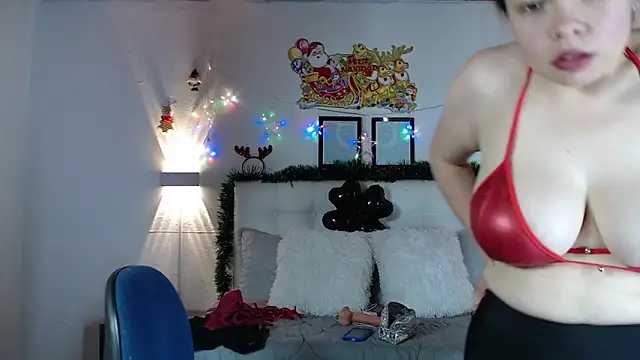 Snapshot of Megan_05_ chatting on December 2025 06:34:01 PM Megan 05 online show from December 2025 06:34:01 PM