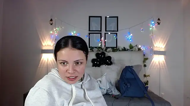 Snapshot of Megan_05_ chatting on February 2026 07:01:02 PM Megan 05 online show from February 2026 07:01:02 PM