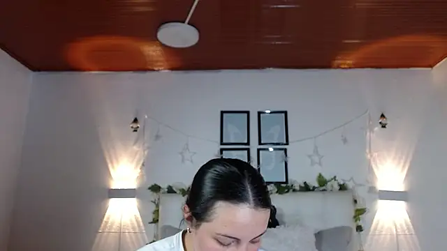 Snapshot of Megan_05_ chatting on February 2026 06:47:02 PM Megan 05 online show from February 2026 06:47:02 PM