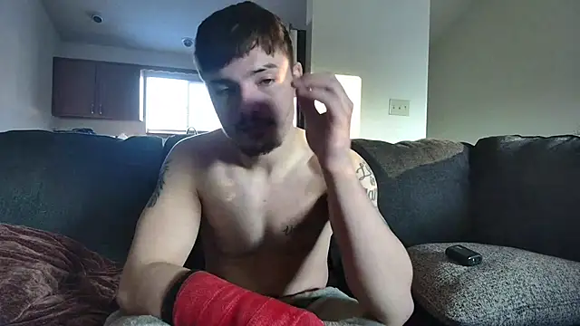 Snapshot of derekmontana2 chatting on February 2026 11:23:02 PM derekmontana2 online show from February 2026 11:23:02 PM