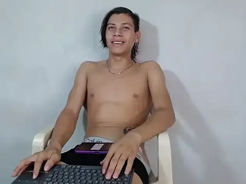 masterbrave420 online show from November 2025 08:40:01 PM