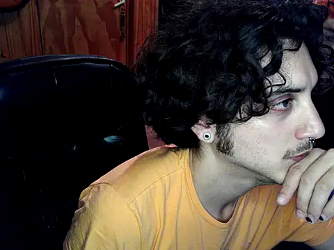 Snapshot of GroovyBlossom chatting on November 2025 05:40:02 AM GroovyBlossom online show from November 2025 05:40:02 AM