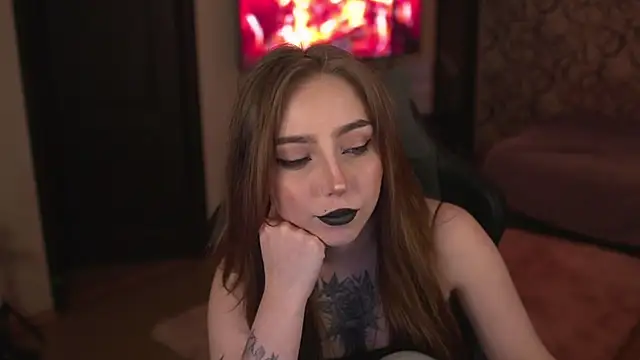 Snapshot of lis_silver chatting on October 2025 06:32:01 PM lis silver online show from October 2025 06:32:01 PM