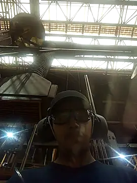 Snapshot of safadinhoo007 chatting on October 2025 01:06:02 PM safadinhoo007 online show from October 2025 01:06:02 PM