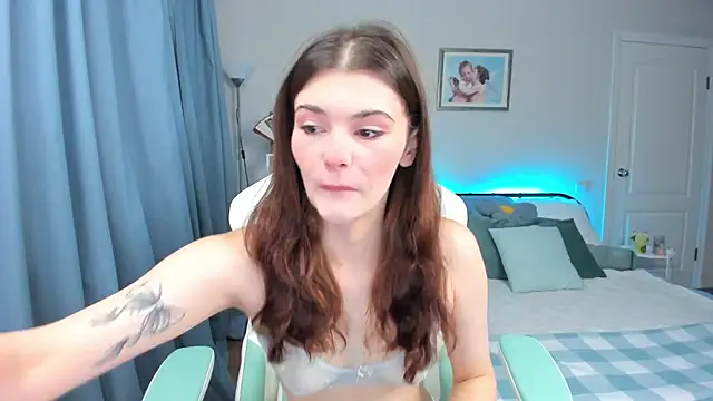 Snapshot of Zoe_Vee chatting on October 2025 03:15:02 AM Zoe Vee online show from October 2025 03:15:02 AM