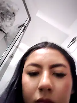 Megara 25 online show from December 2025 01:58:01 AM