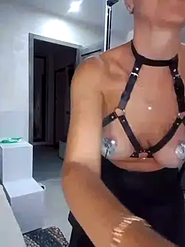 KissMiSveet online show from October 2025 05:00:01 PM