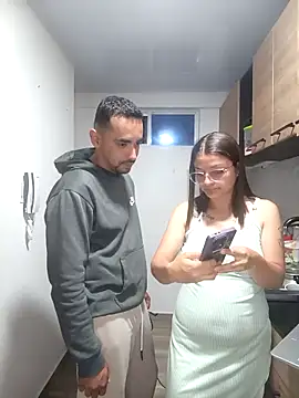 stivenlujan69 online show from September 2025 02:33:01 AM