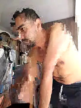 stivenlujan69 online show from November 2025 01:48:02 PM