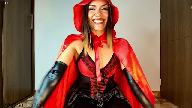 Isa laurentt  online show from October 2025 11:06:02 PM