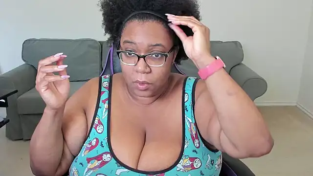 Josie4yourpleasure online show from September 2025 07:36:01 PM