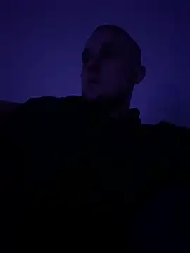 Snapshot of MikeFake chatting on February 2026 05:22:01 AM MikeFake online show from February 2026 05:22:01 AM