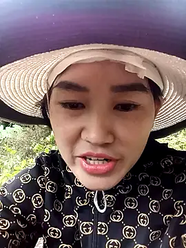 Snapshot of besa4 chatting on February 2026 10:24:01 AM besa4 online show from February 2026 10:24:01 AM