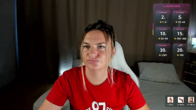 Snapshot of Marie_Ellie chatting on June 2026 02:03:01 AM Marie Ellie online show from June 2026 02:03:01 AM