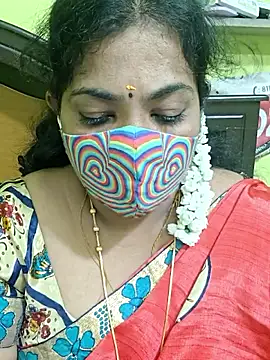 Snapshot of Tamil_Mithra chatting on June 2026 04:00:02 PM Tamil Mithra online show from June 2026 04:00:02 PM