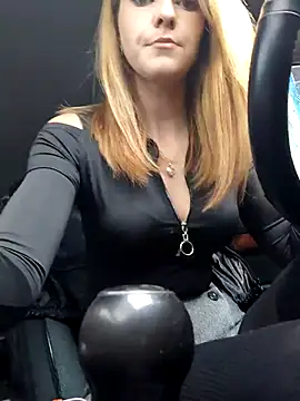 YOOUR EVAA online show from December 2025 07:03:02 AM