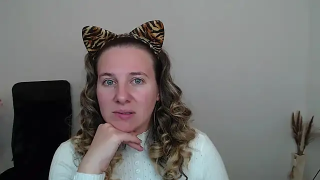 Snapshot of Darklure_ chatting on October 2025 03:24:01 PM Darklure online show from October 2025 03:24:01 PM