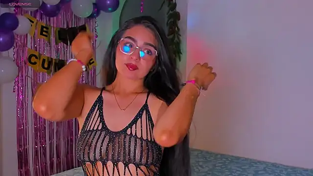 latingabby online show from November 2025 01:28:02 AM