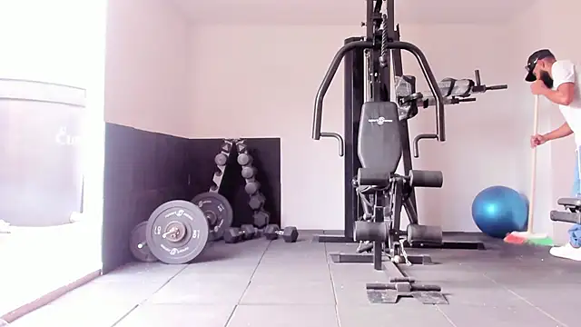 Snapshot of Damian_Shakur chatting on February 2026 12:34:01 PM Damian Shakur online show from February 2026 12:34:01 PM