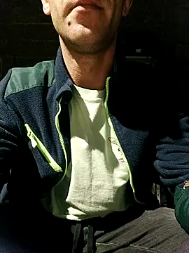 Snapshot of Czarnoksieznik chatting on November 2025 03:33:02 PM Czarnoksieznik online show from November 2025 03:33:02 PM