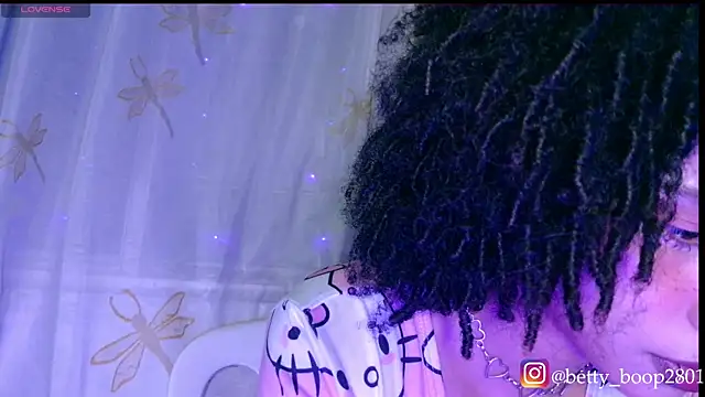 bettyboo2801 online show from February 2026 02:28:02 AM
