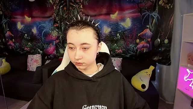 ClaraParks online show from April 2026 06:35:01 PM