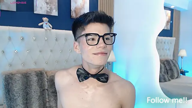 Snapshot of Dulcey_ chatting on May 2026 05:45:01 AM Dulcey online show from May 2026 05:45:01 AM