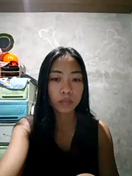 Snapshot of SweetMissPinay18 chatting on May 2026 07:31:01 PM SweetMissPinay18 online show from May 2026 07:31:01 PM