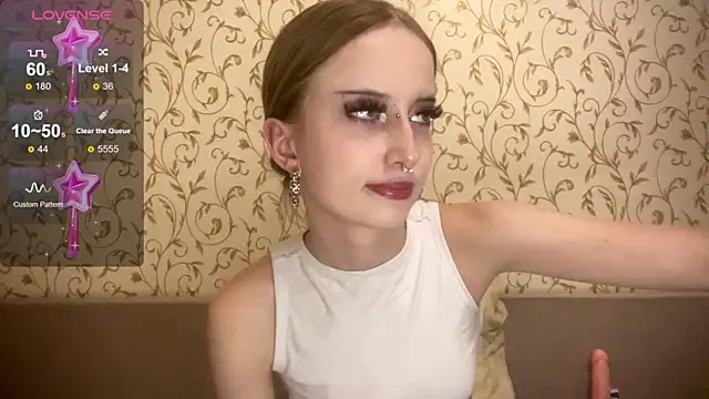 kittywithu online show from October 2025 04:49:01 PM