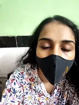 Snapshot of Zoya_G chatting on February 2026 10:13:02 AM Zoya G online show from February 2026 10:13:02 AM