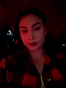 Snapshot of SaraViss20 chatting on September 2025 10:15:02 PM SaraViss20 online show from September 2025 10:15:02 PM