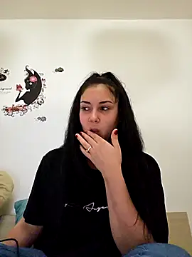 Snapshot of SaraViss20 chatting on October 2025 07:11:02 PM SaraViss20 online show from October 2025 07:11:02 PM