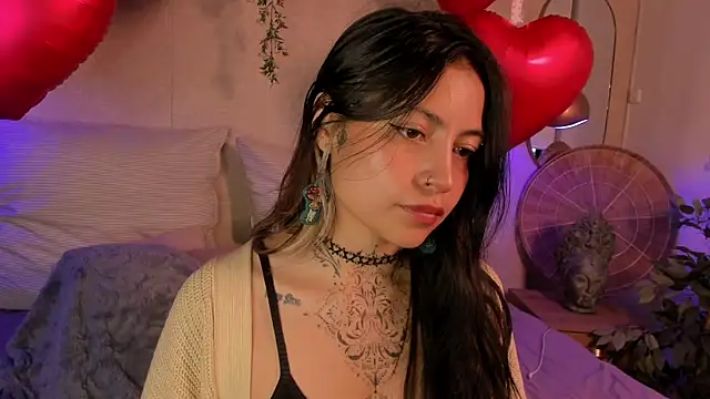 Snapshot of anne_dh chatting on February 2026 09:33:02 PM anne dh online show from February 2026 09:33:02 PM