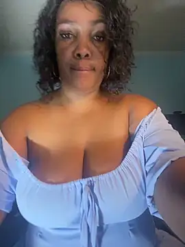 Snapshot of Jess555 chatting on May 2026 10:33:02 AM Jess555 online show from May 2026 10:33:02 AM