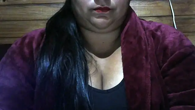 Snapshot of MARRENTINHA34 chatting on June 2026 01:57:02 PM MARRENTINHA34 online show from June 2026 01:57:02 PM
