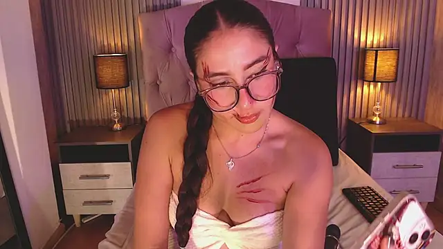 Bonnali lune online show from October 2025 10:31:01 PM