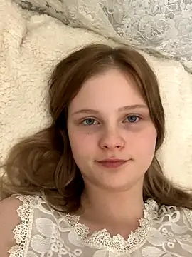 Snapshot of everydayy chatting on November 2025 05:15:01 PM everydayy online show from November 2025 05:15:01 PM