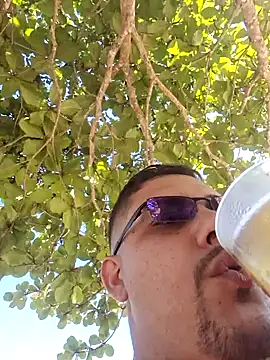 Snapshot of feehzungi0000 chatting on November 2025 05:49:01 PM feehzungi0000 online show from November 2025 05:49:01 PM