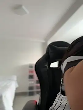 JuanitaMore01 online show from June 2026 08:53:02 PM