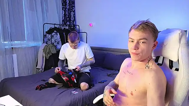 callmealexthx online show from April 2026 12:32:02 PM