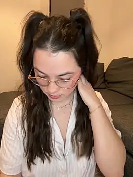 liloush   online show from March 2026 09:10:02 PM