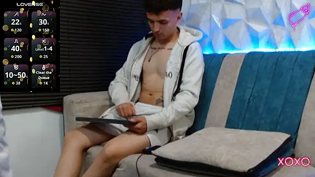 Snapshot of Isaac_tan chatting on November 2025 03:12:01 AM Isaac tan online show from November 2025 03:12:01 AM