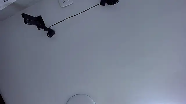 AnnieAndReach online show from October 2025 07:14:01 PM