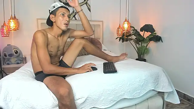 Snapshot of lupeandostin chatting on June 2026 12:38:01 AM lupeandostin online show from June 2026 12:38:01 AM