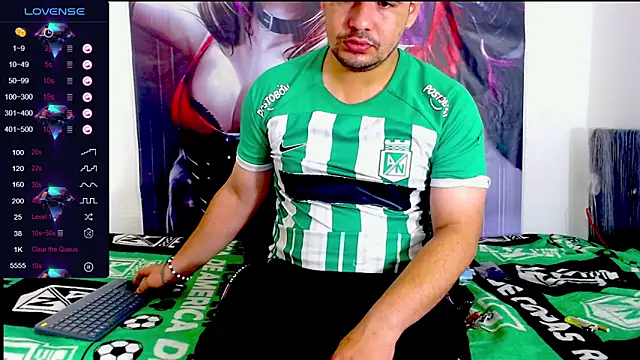 Snapshot of smith_hot29 chatting on November 2025 03:39:02 AM smith hot29 online show from November 2025 03:39:02 AM